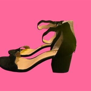 Elegant Black Heels with Chunky Block Heel